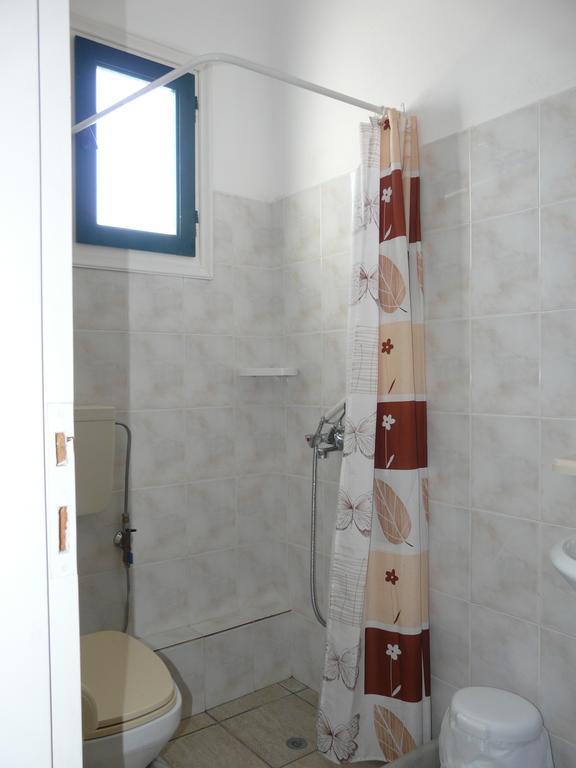 Alikí Apostolis Studios חדר תמונה