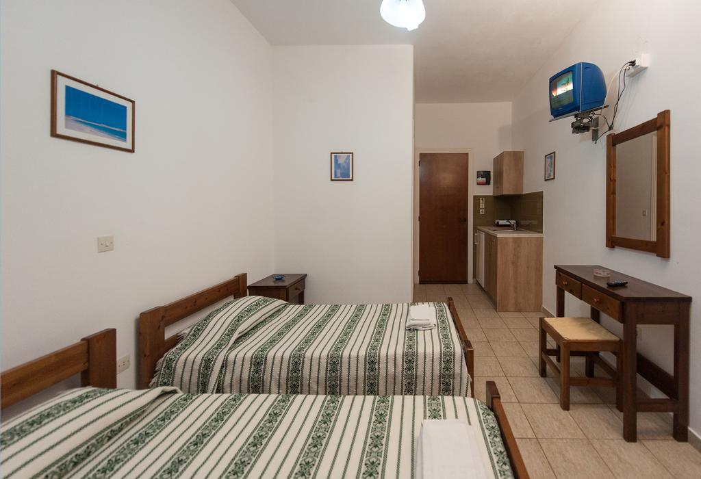 Alikí Apostolis Studios חדר תמונה